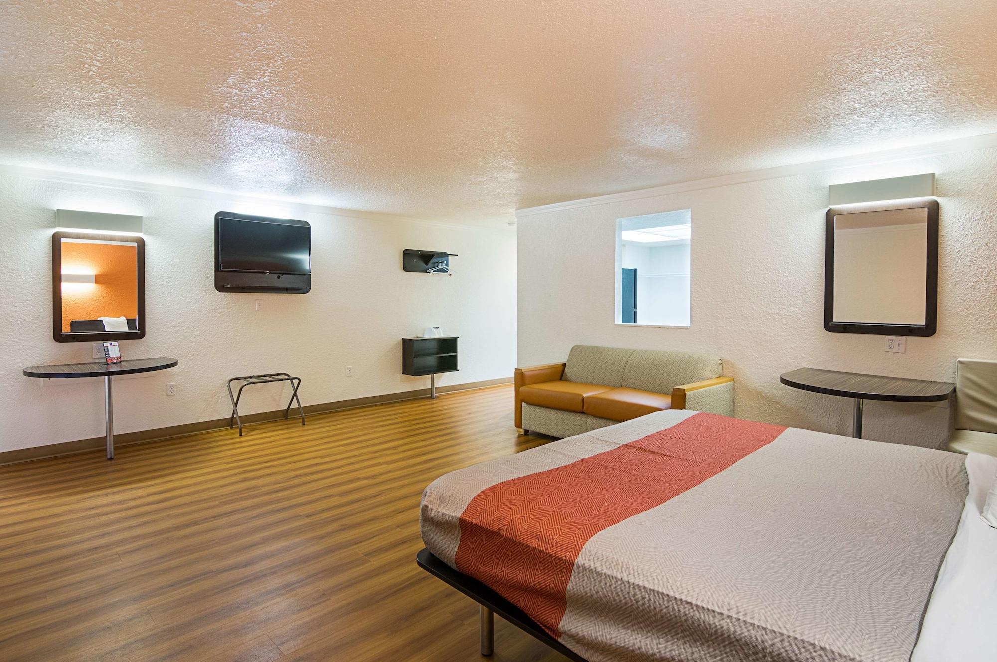 Motel 6-Tampa, Fl - Fairgrounds Heartland 외부 사진